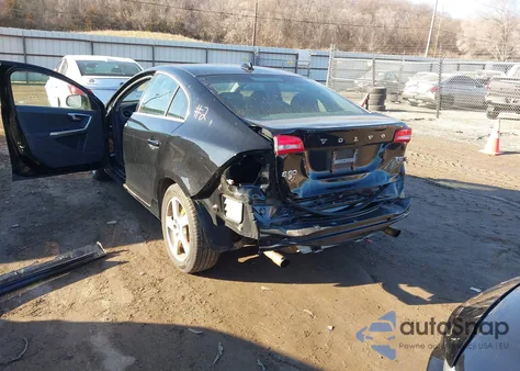 2012 Volvo S60 T5 z USA, uszkodzony, nr VIN YV1622FS0C2028201